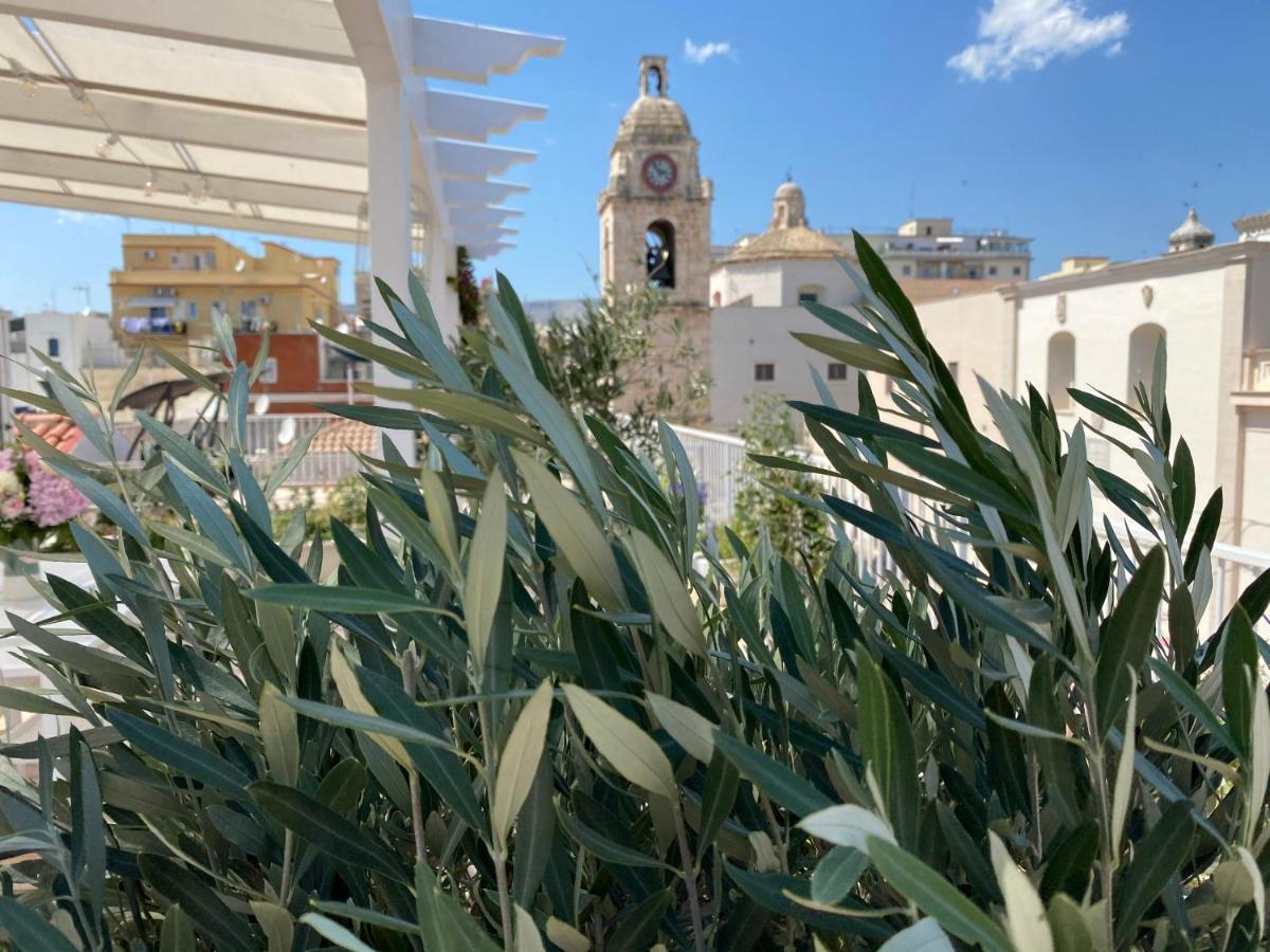 Aduepassi Apartments Manfredonia Bagian luar foto
