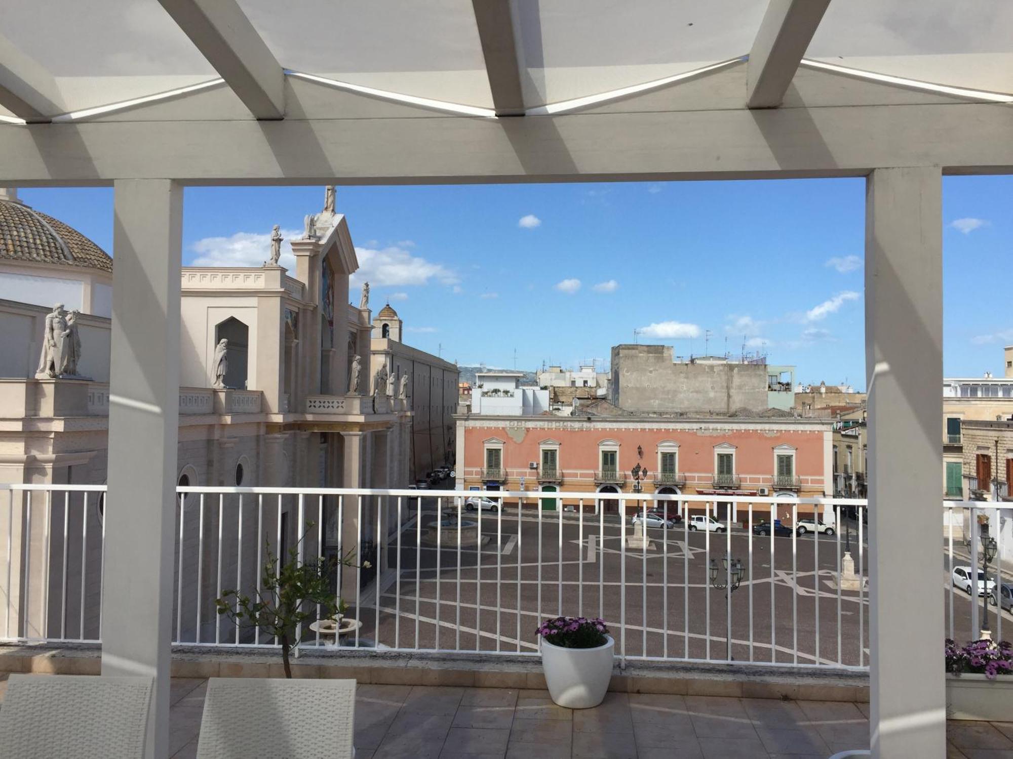 Aduepassi Apartments Manfredonia Bagian luar foto