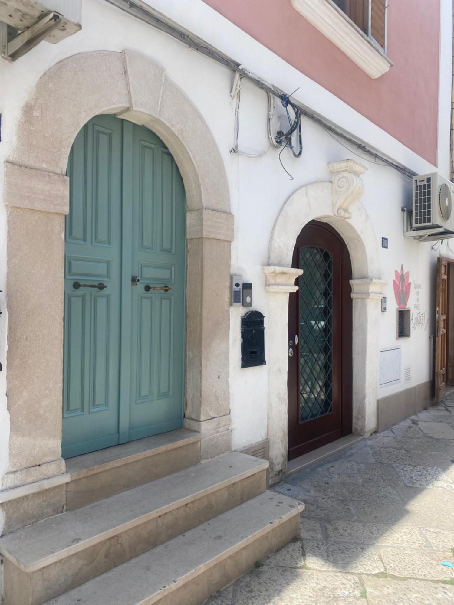 Aduepassi Apartments Manfredonia Bagian luar foto