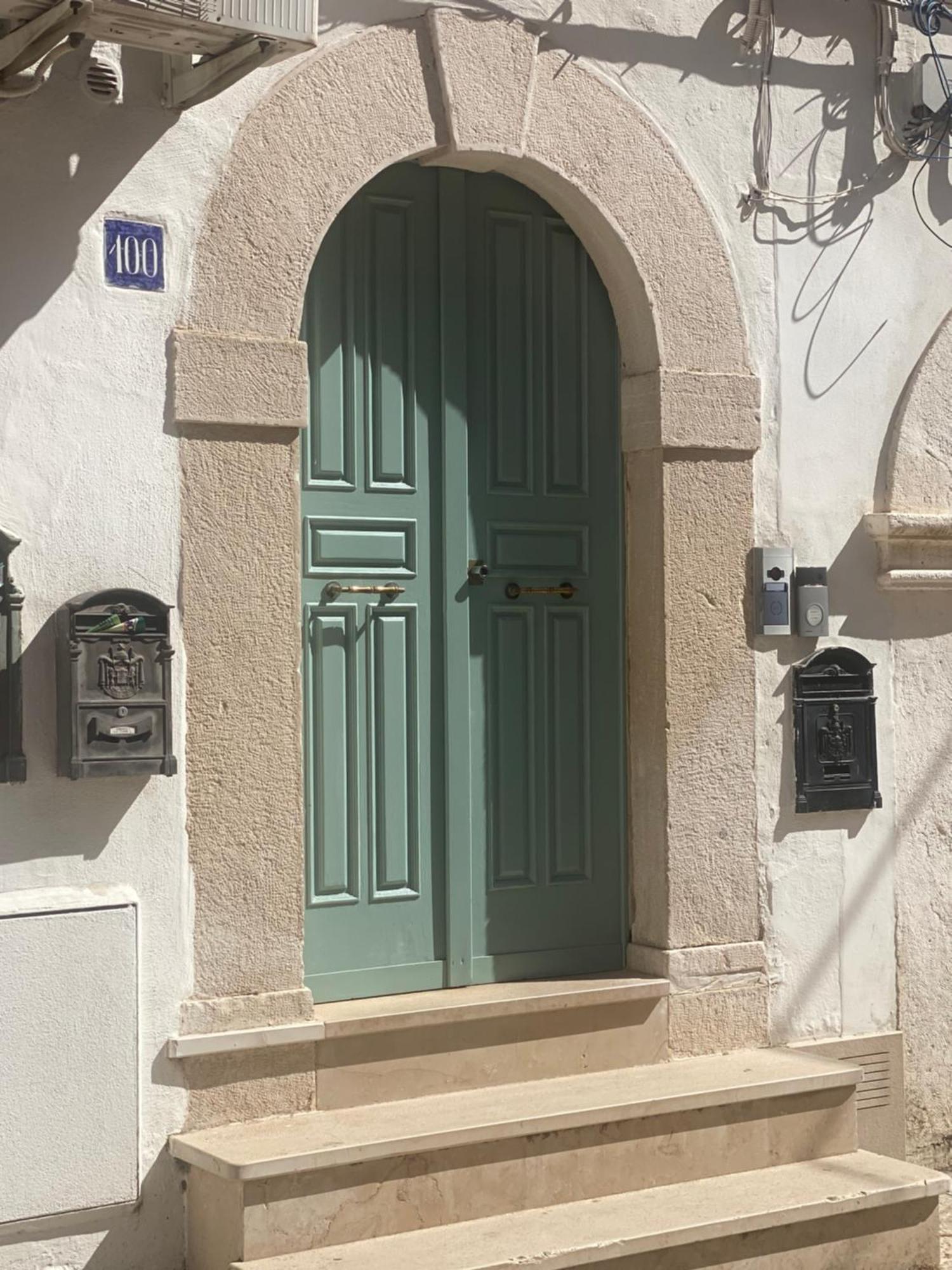 Aduepassi Apartments Manfredonia Bagian luar foto