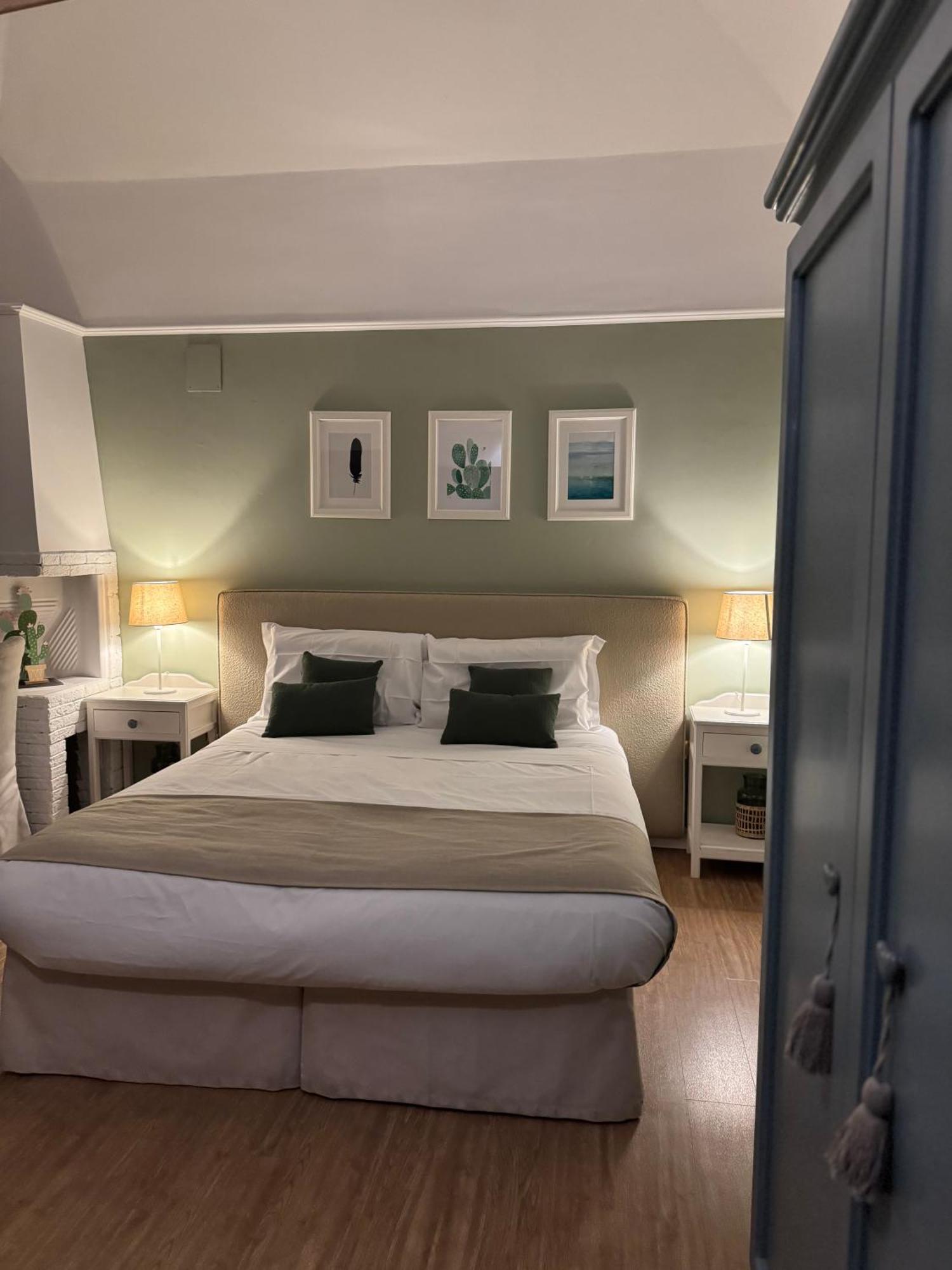 Aduepassi Apartments Manfredonia Bagian luar foto