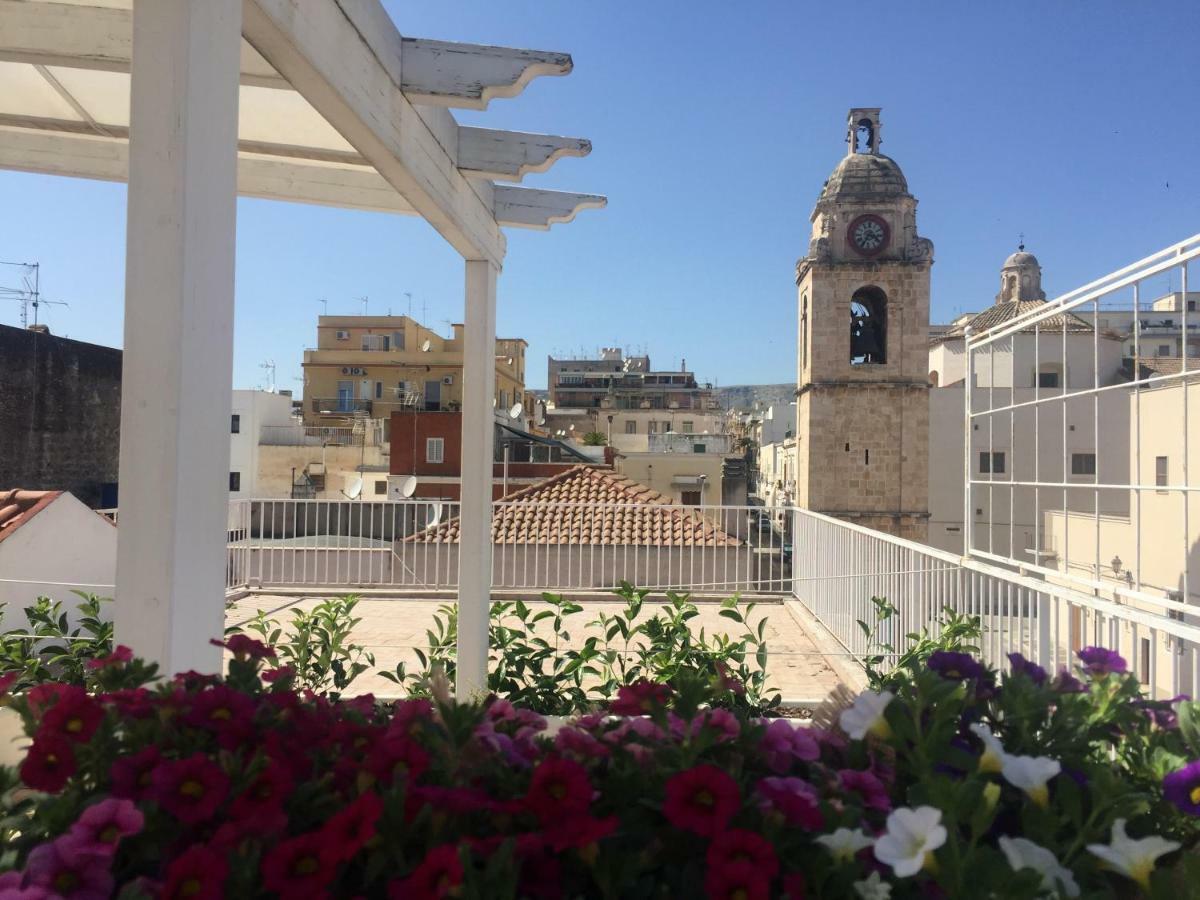 Aduepassi Apartments Manfredonia Bagian luar foto