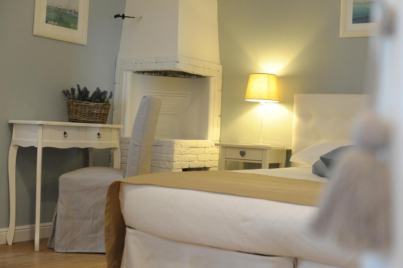Aduepassi Apartments Manfredonia Bagian luar foto